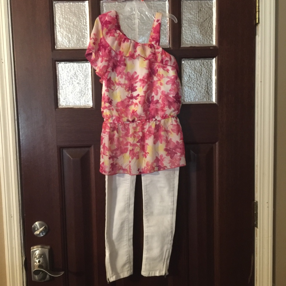 2 pc set white zipper crop pants floral top size 8